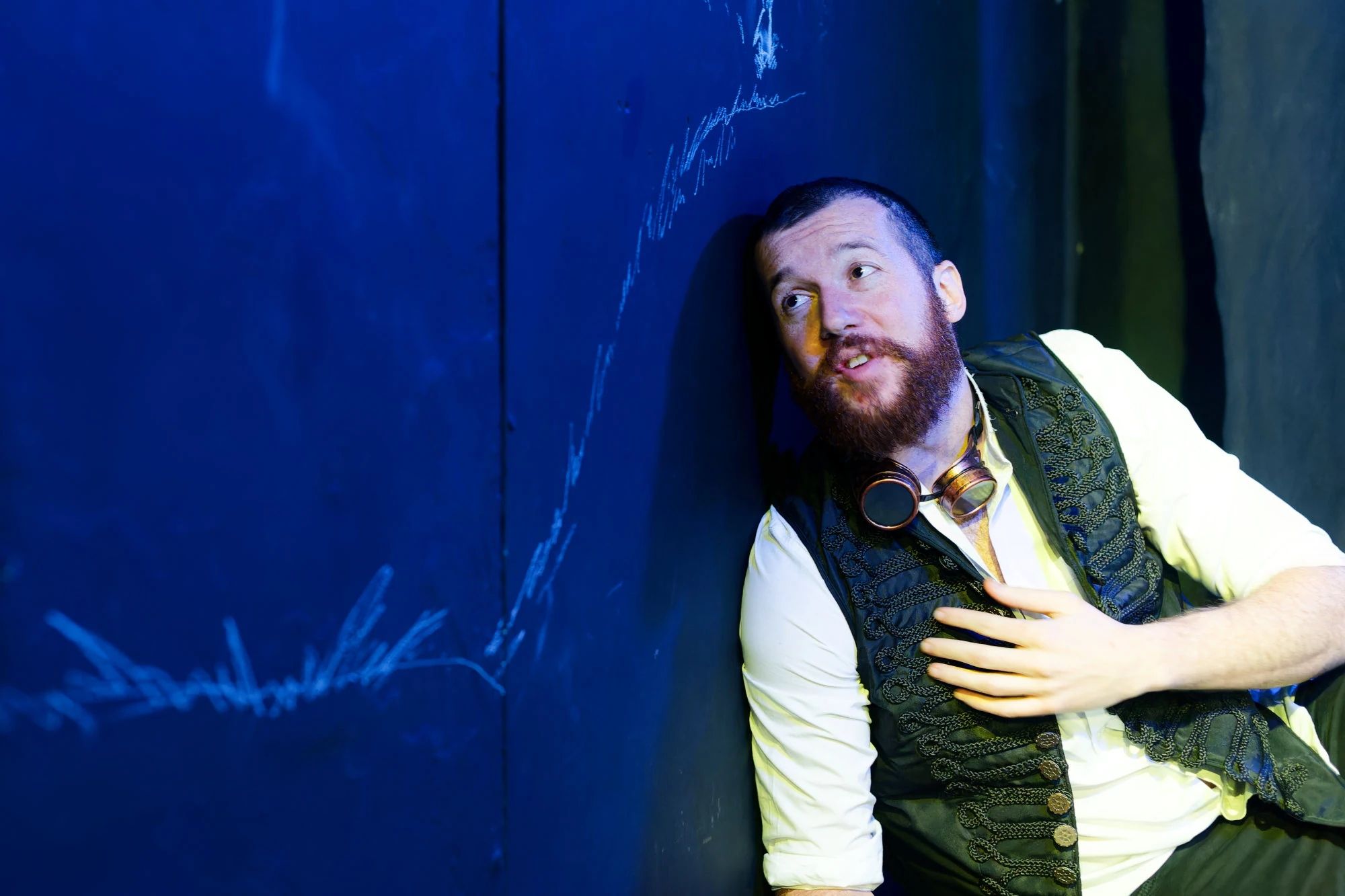 A Winter's Tale Arrows and Traps 9th December 2014 - 3rd January 2015 Lion & Unicorn Theatre Adapted and Directed by: Ross McGregor Produced by: Simon James Collier